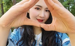 色琪琪电影网 日日撸